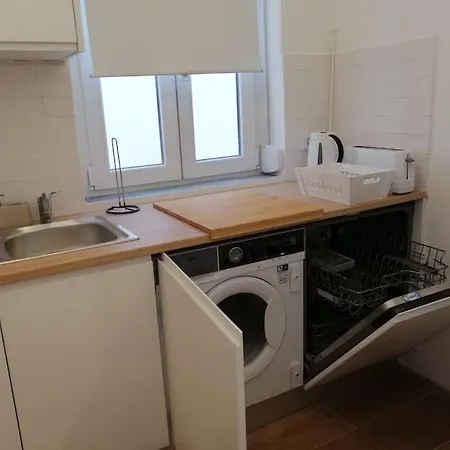 Casa Da Da Poça - íris Estoril